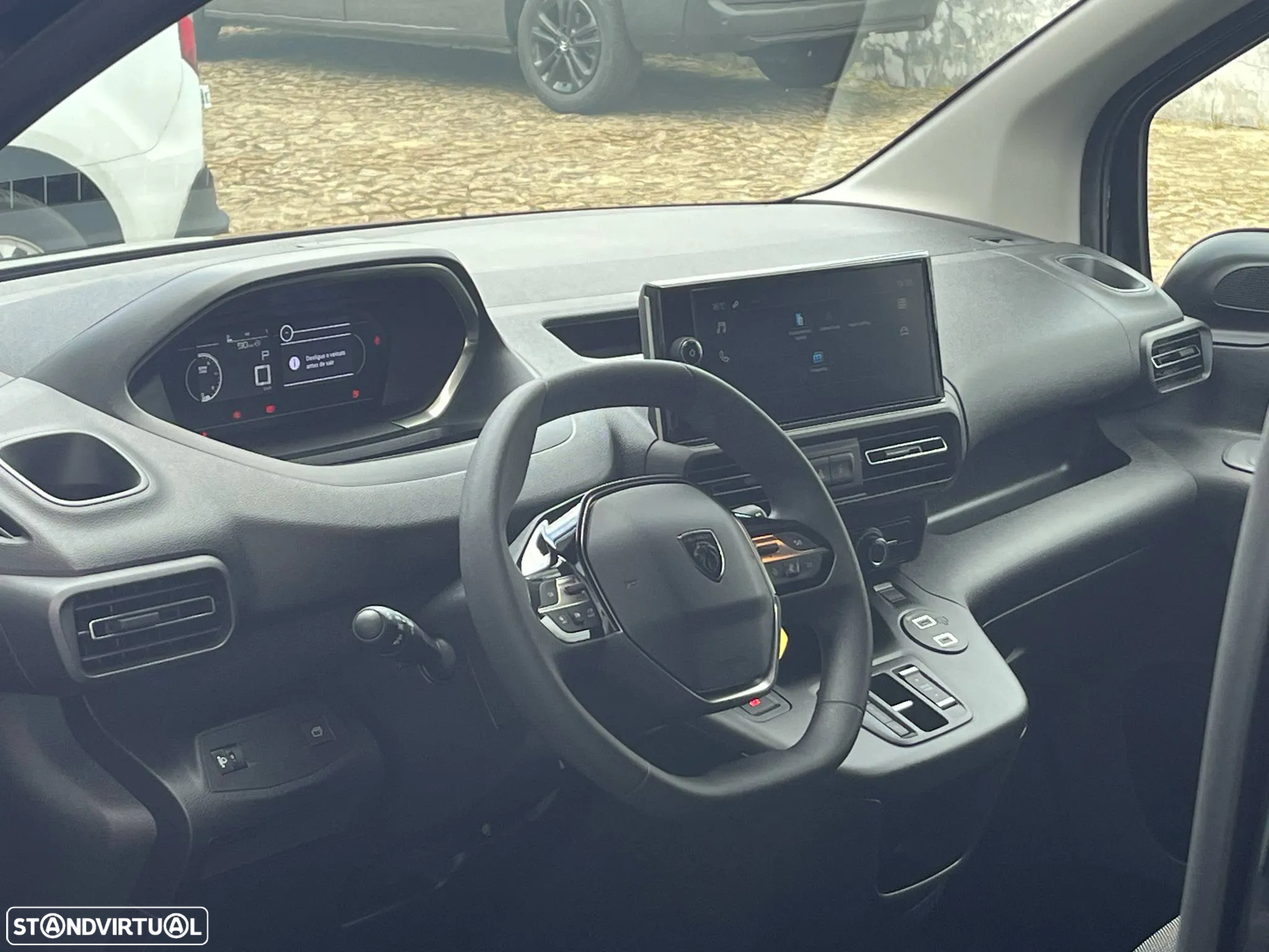 Peugeot Partner Standard 1.5 BlueHDi 130cv EAT8 (caixa automática) - 8