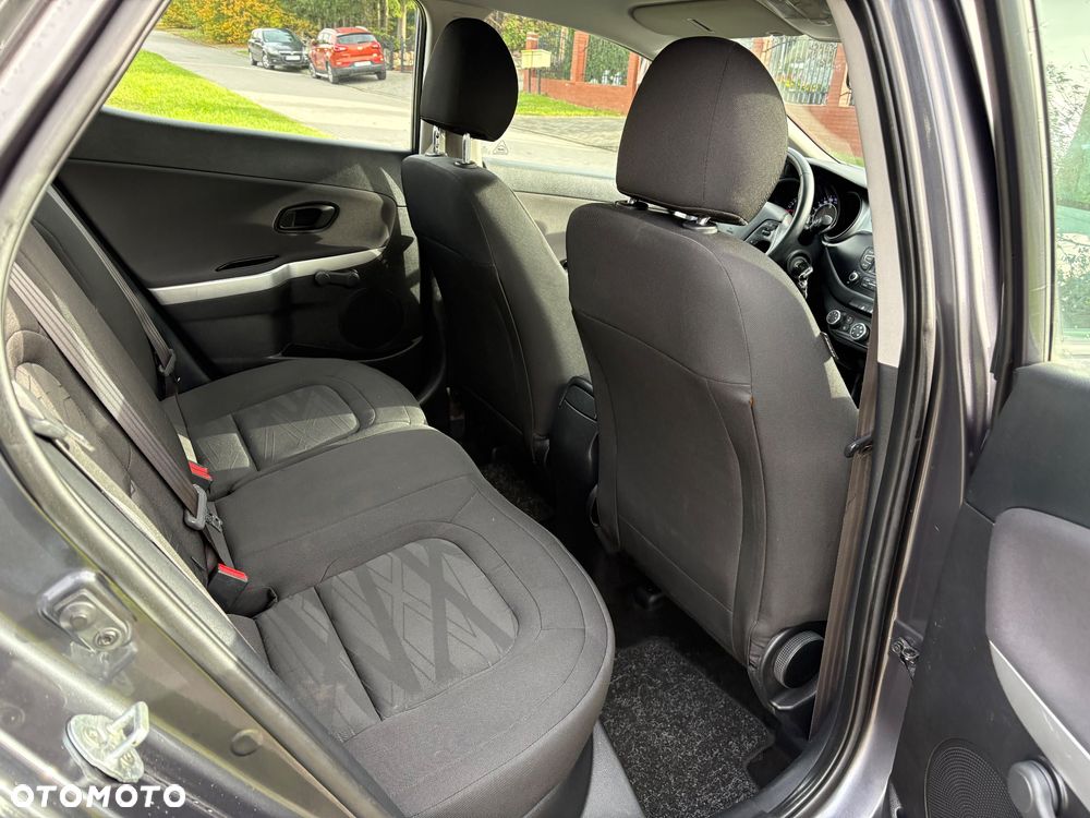 Kia Ceed 1.4 CVVT - 13