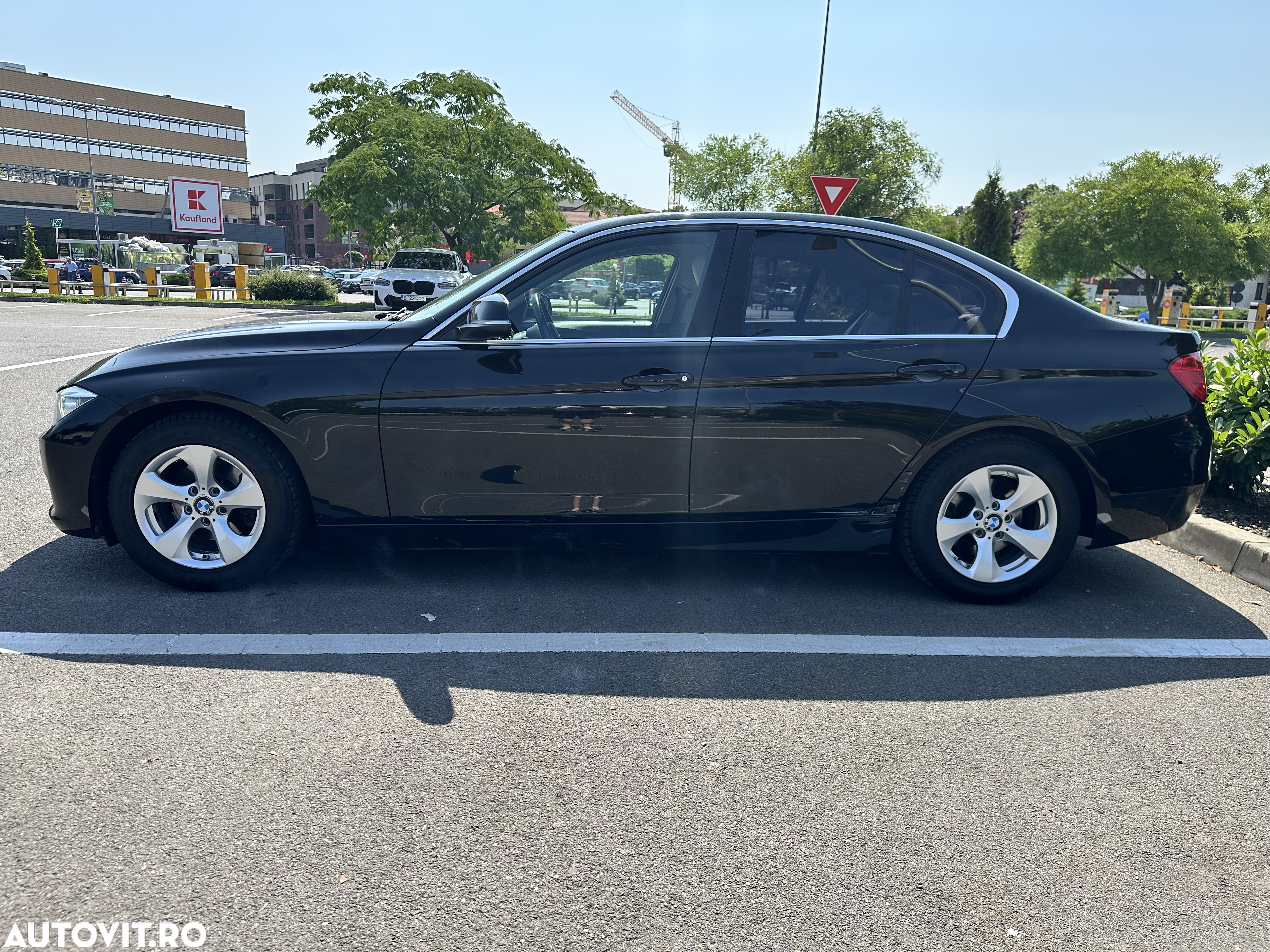 BMW Seria 3 320d Efficient Dynamic Edition Aut. - 5