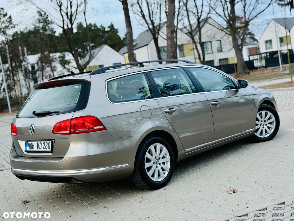 Volkswagen Passat Variant 2.0 TDI DSG BlueMotion Technology Highline - 28