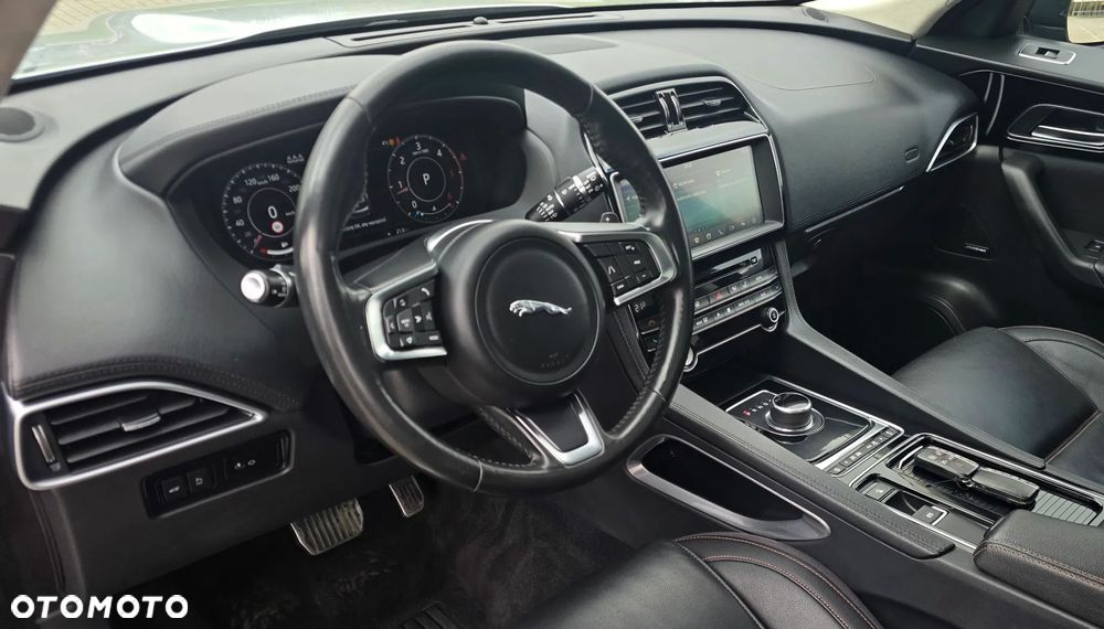 Jaguar F-Pace 20d AWD Prestige - 9