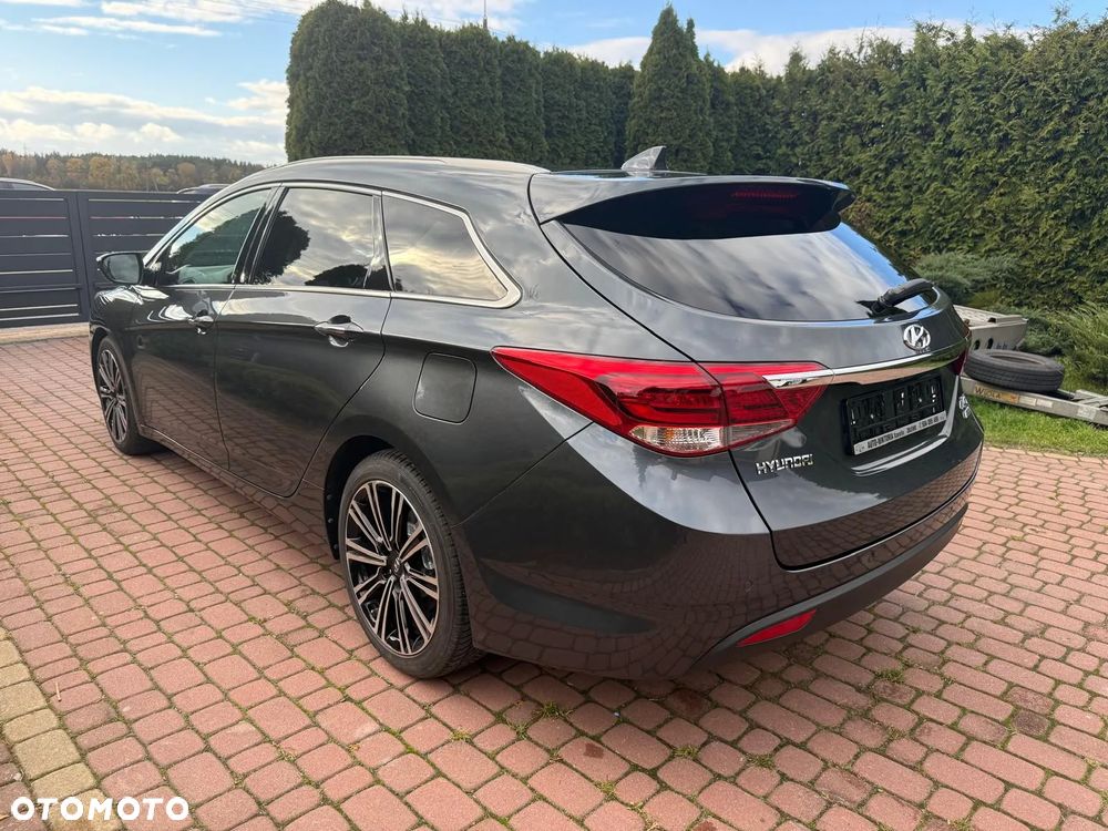 Hyundai i40 Kombi 1.7 CRDi Premium - 4