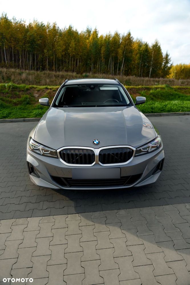 BMW Seria 3 318d MHEV - 9