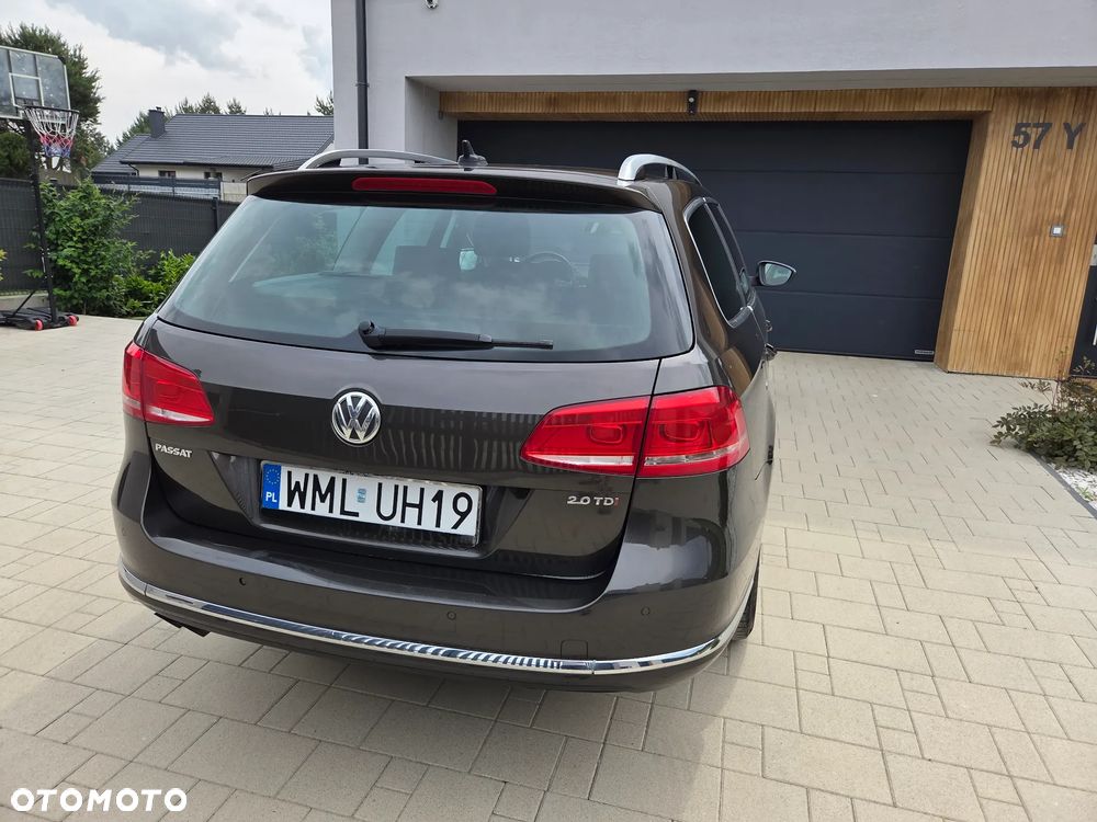Volkswagen Passat - 27