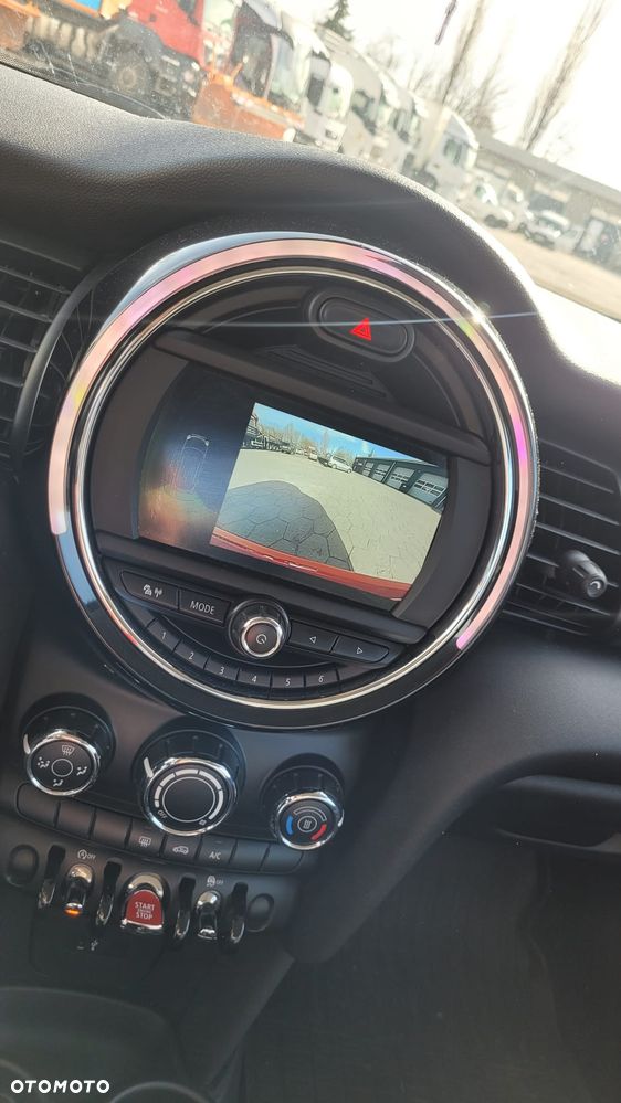 MINI Cooper Standard - 37