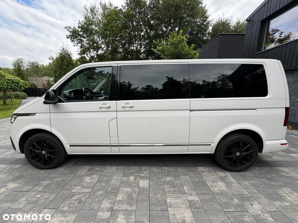 Volkswagen Multivan - 12