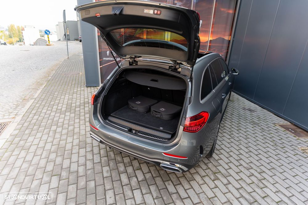 Mercedes-Benz C 300 e AMG Line - 35
