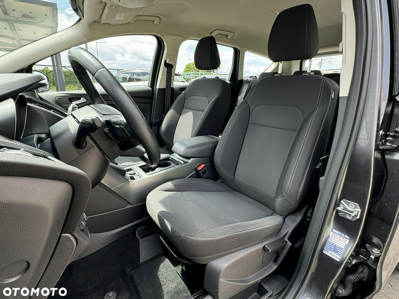 Ford Kuga - 19