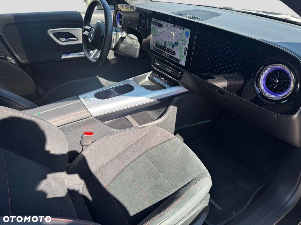 Mercedes-Benz CLA 200 mHEV 8G-DCT - 22