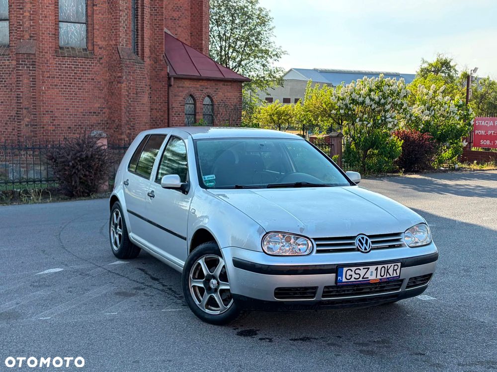 Volkswagen Golf 1.6 Basis - 1