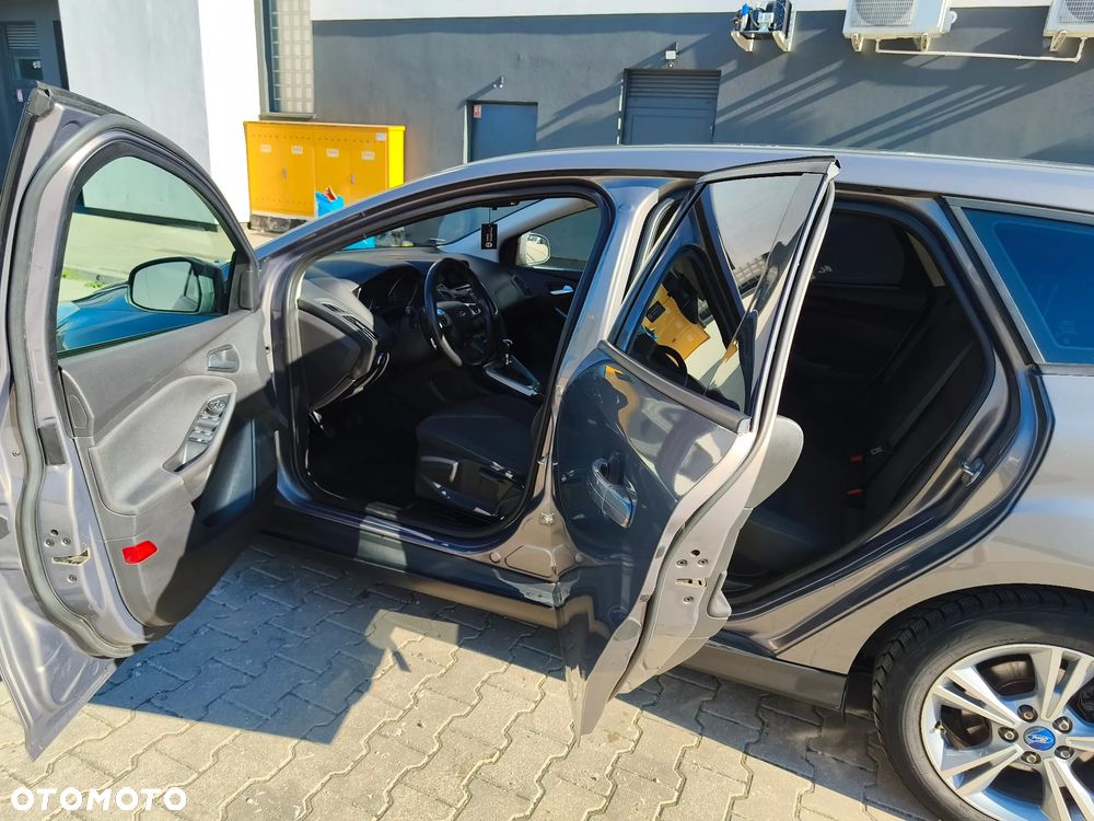 Ford Focus 1.6 EcoBoost Trend - 13