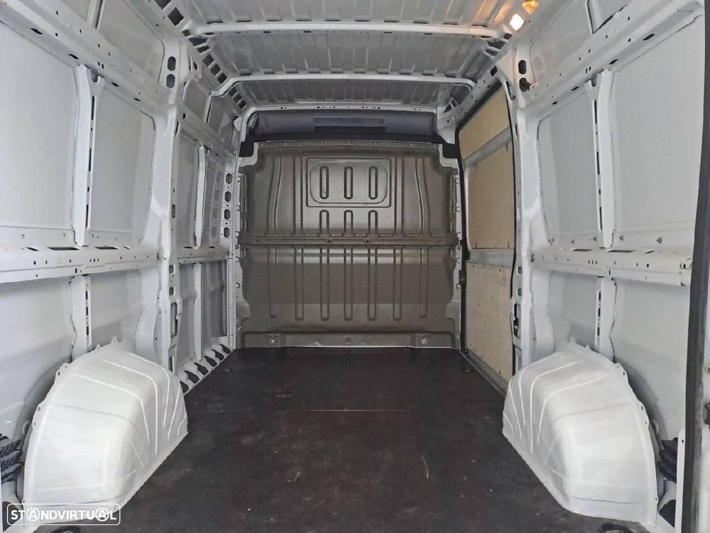 Peugeot Boxer 2.2 BlueHDi 140 S&S 335 L2H2 - 6