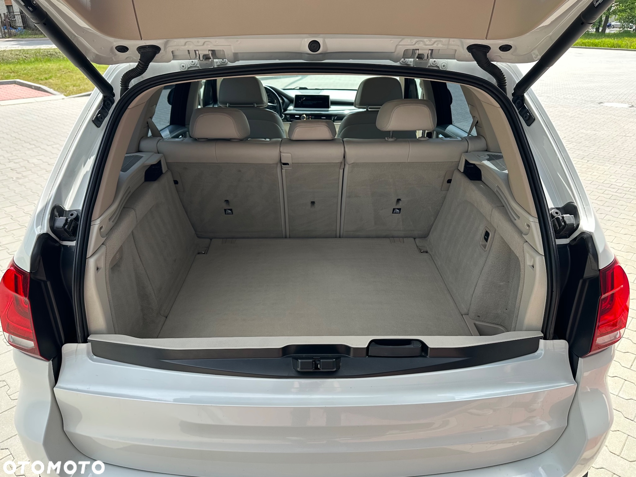 BMW X5 xDrive35i - 23