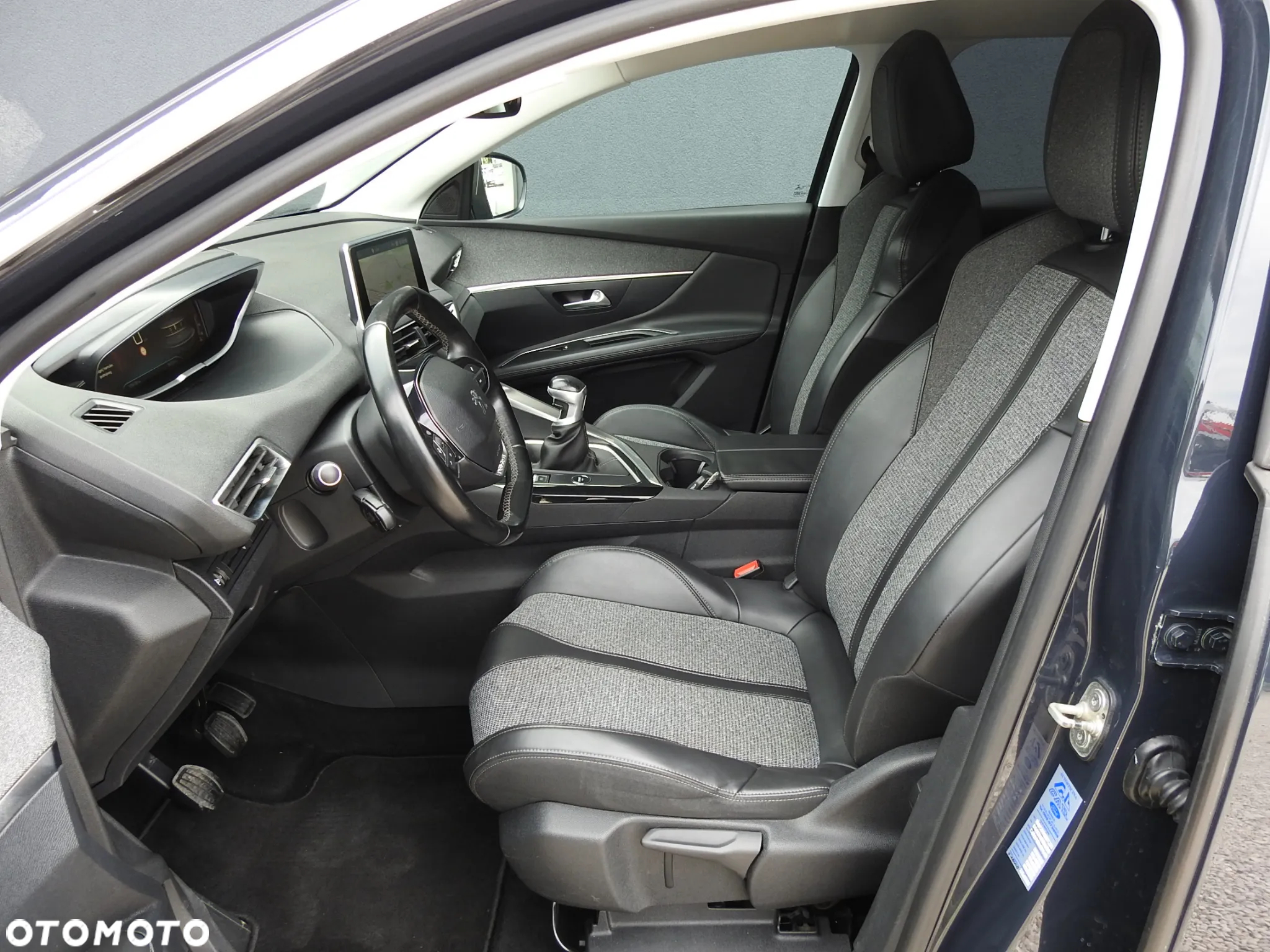 Peugeot 3008 1.6 BlueHDi Allure S&S - 9