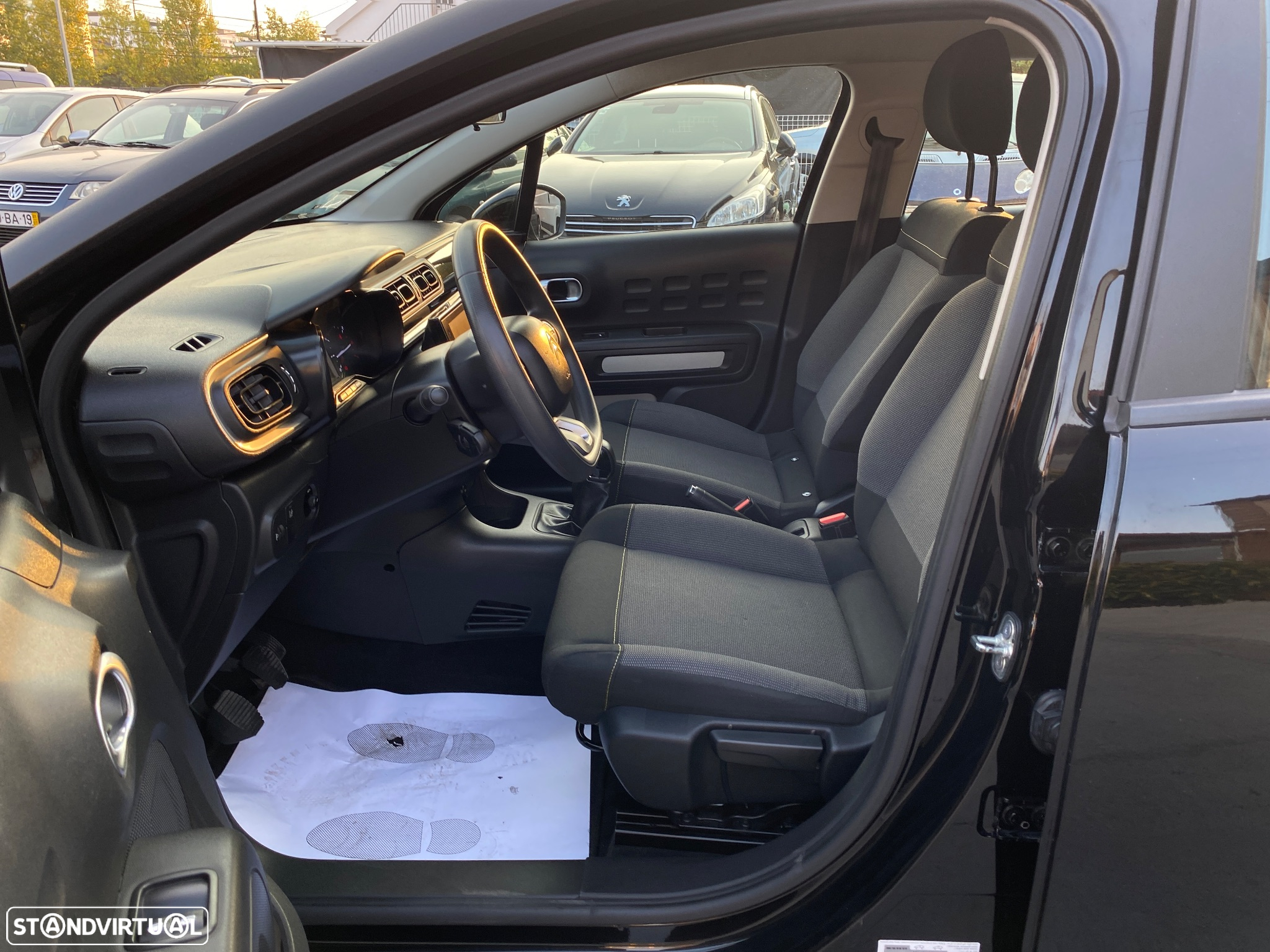 Citroën C3 1.6 BlueHDi Exclusive - 10