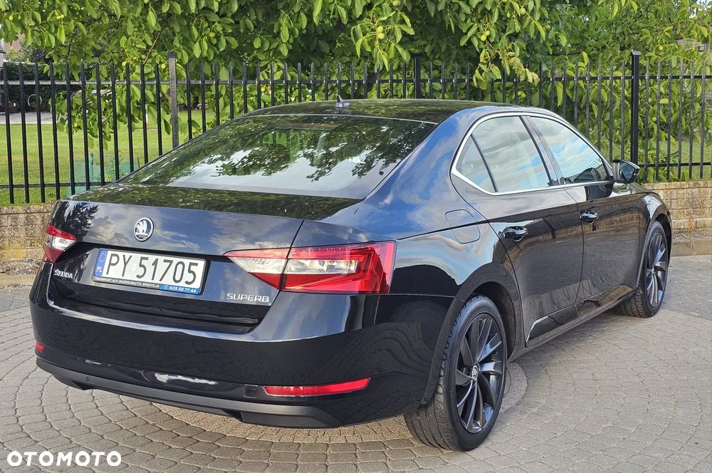 Skoda Superb 2.0 TDI DSG Ambition - 3