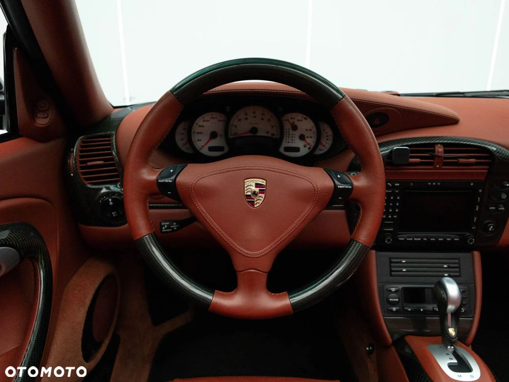 Porsche 911 - 22