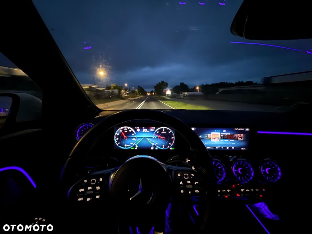 Mercedes-Benz GLA 200 d 8G-DCT AMG Line - 25