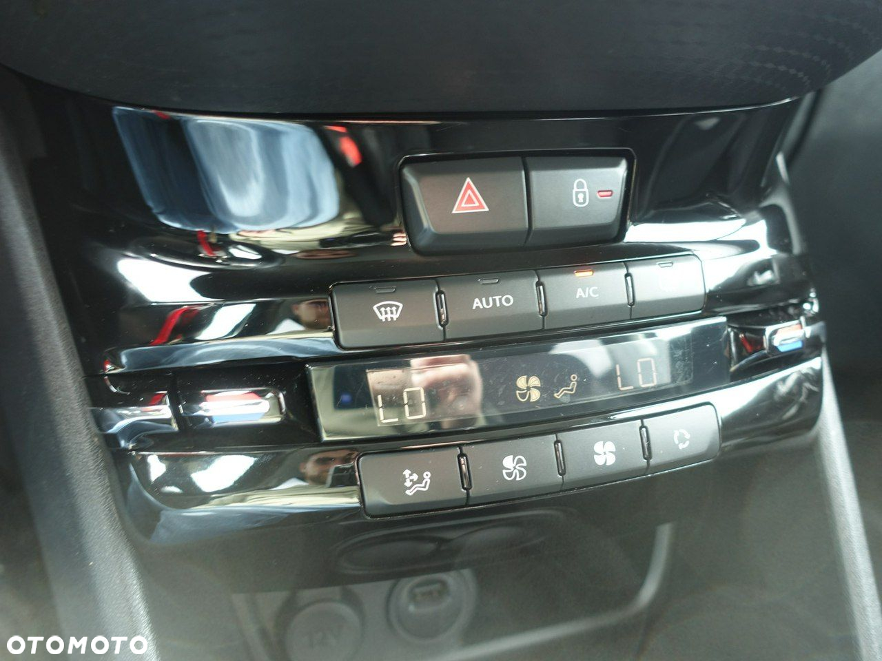 Peugeot 2008 PureTech 82 Signature - 25