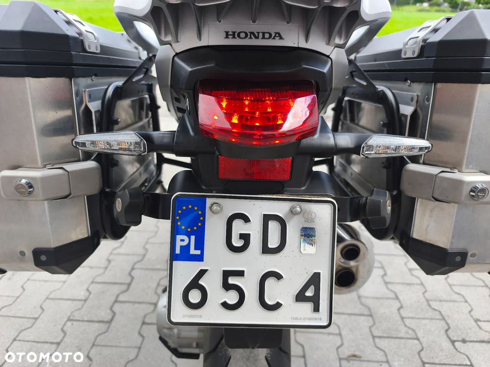 Honda VFR - 17