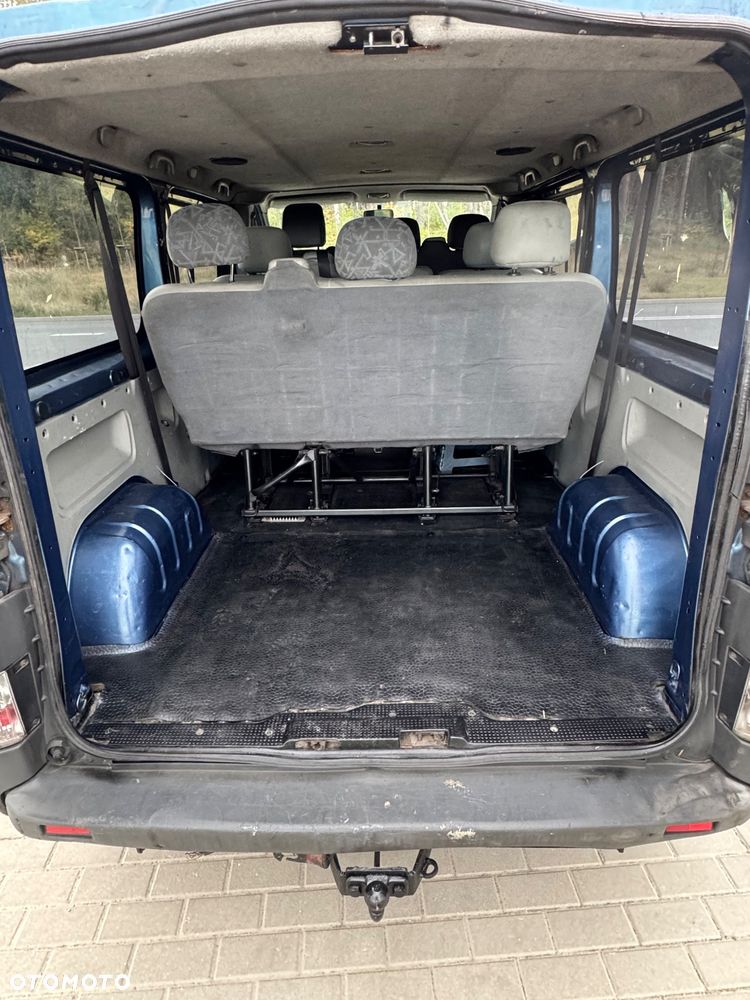 Opel Vivaro L2H1 2.9t - 12
