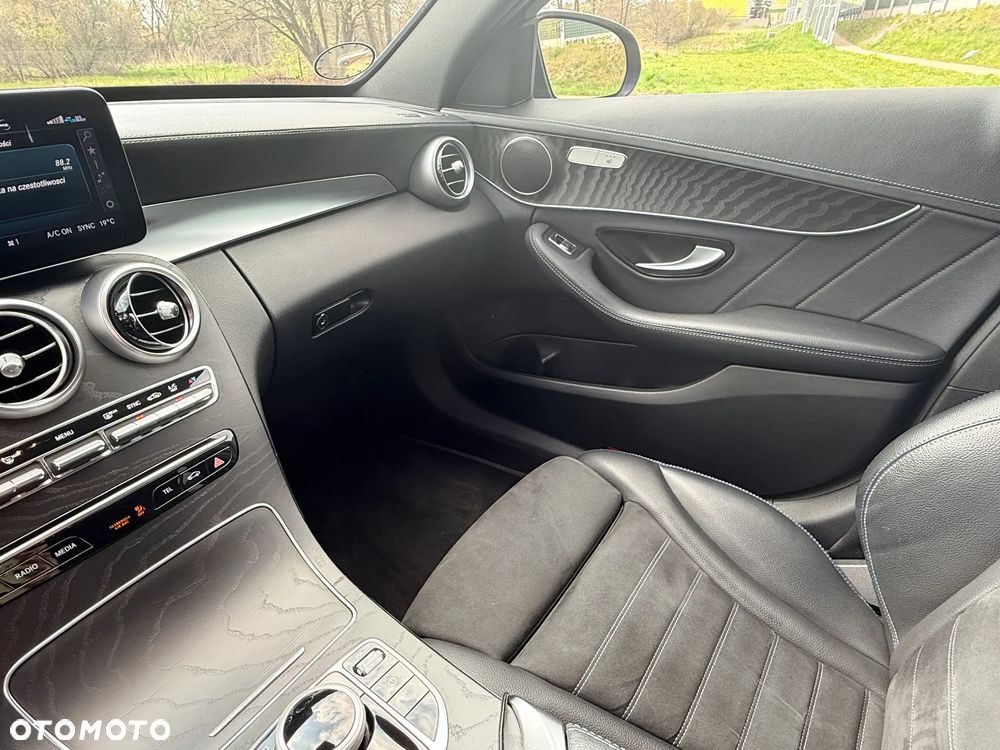 Mercedes-Benz Klasa C 220 d 9G-TRONIC - 17