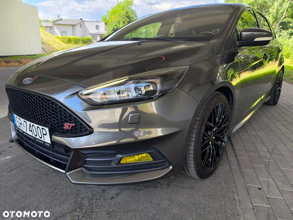 Ford Focus 2.0 EcoBoost ST-2 - 3