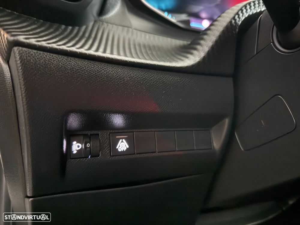 Peugeot e-208 50 kWh Allure - 42