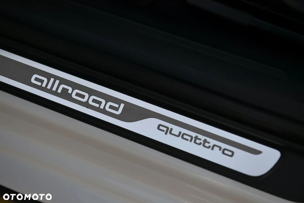 Audi A4 Allroad 2.0 TDI S tronic - 24