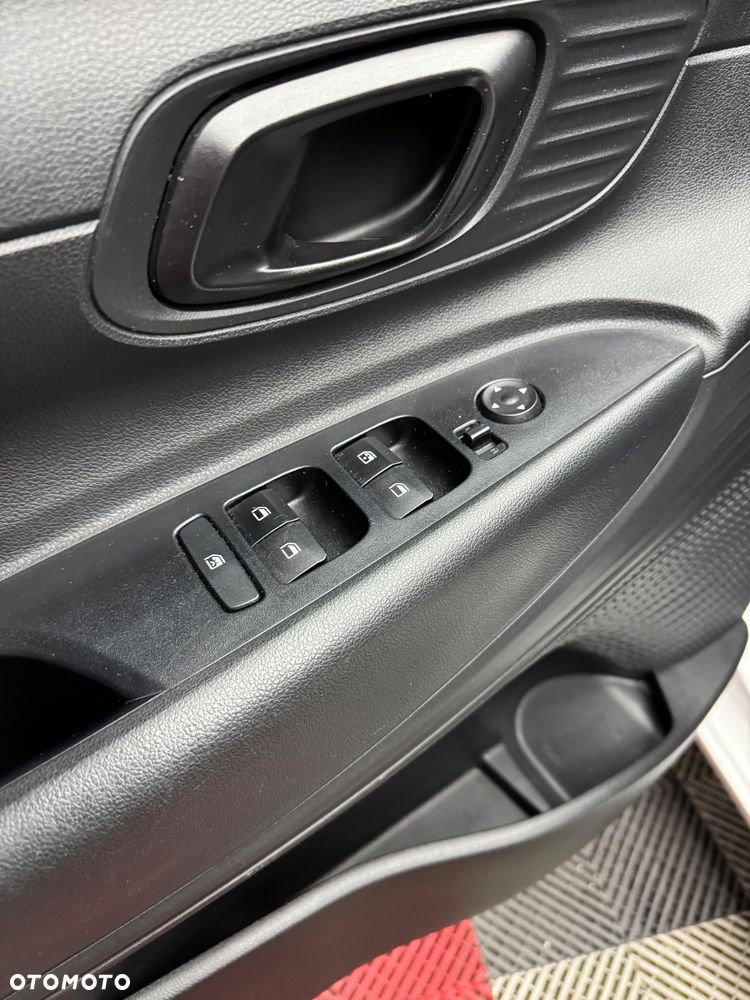 Hyundai i20 1.2 Modern - 17