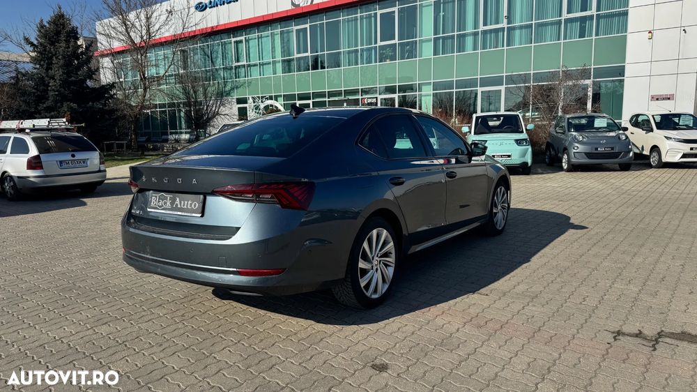 Skoda Octavia 2.0 TDI DSG Style - 4