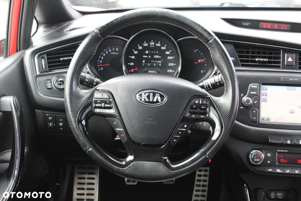 Kia Ceed 1.0 T-GDI ISG GT Line - 24