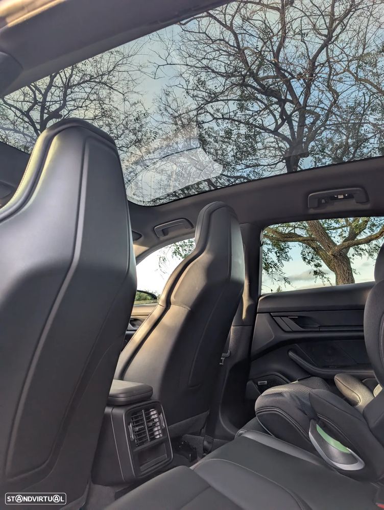 Porsche Taycan Sport Turismo bateria Performance Plus - 18