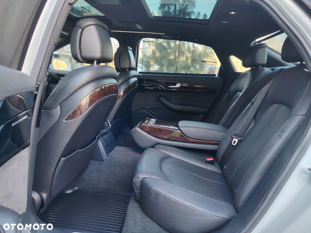 Audi A8 L 55 TFSI mHEV Quattro Tiptr - 11