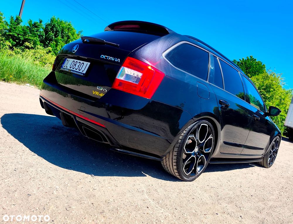 Skoda Octavia 2.0 TDI (Green tec) DSG RS - 3