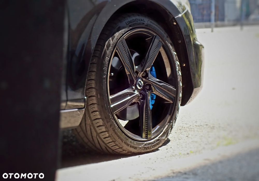 Volvo V40 D3 R Design - 27