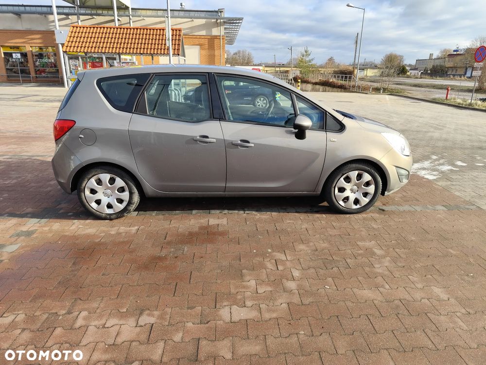 Opel Meriva 1.4 Essentia - 4