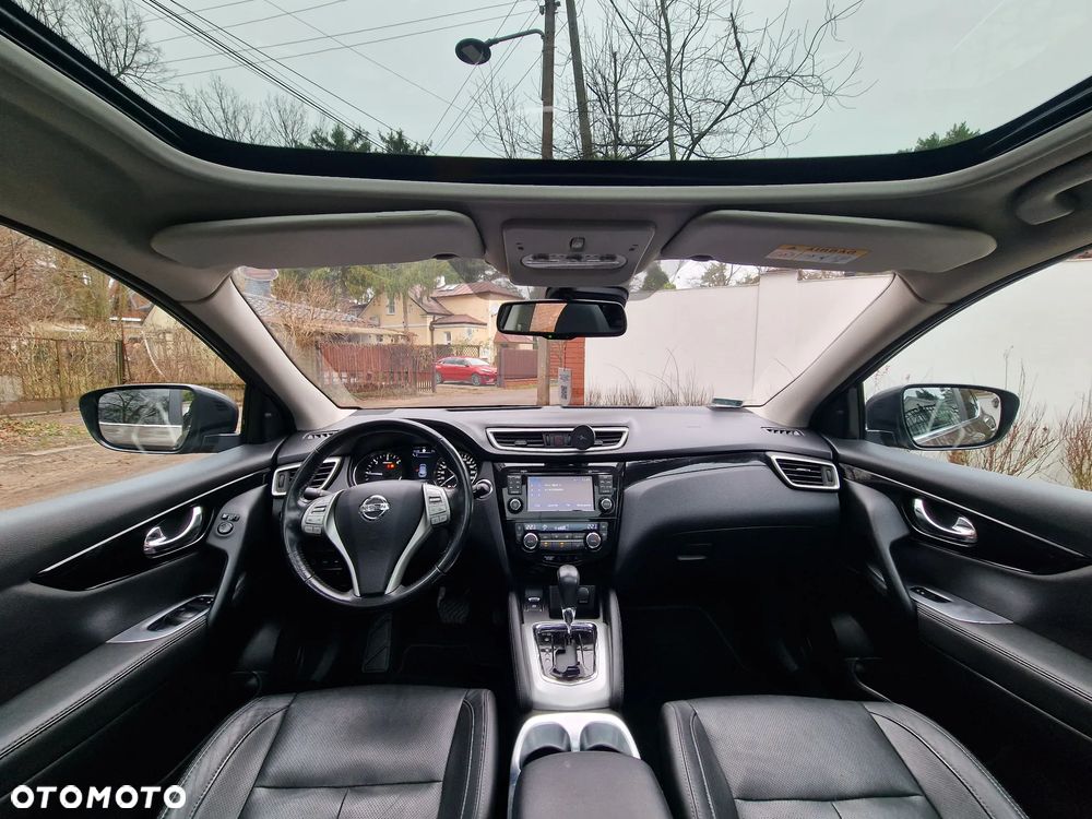 Nissan Qashqai 1.6 DCi Xtronic TEKNA - 11