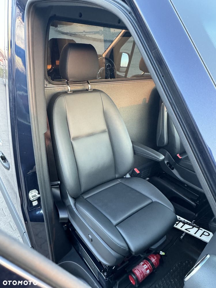 Mercedes-Benz Sprinter - 17