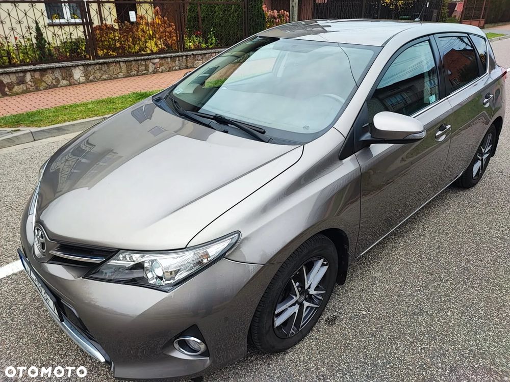 Toyota Auris - 5