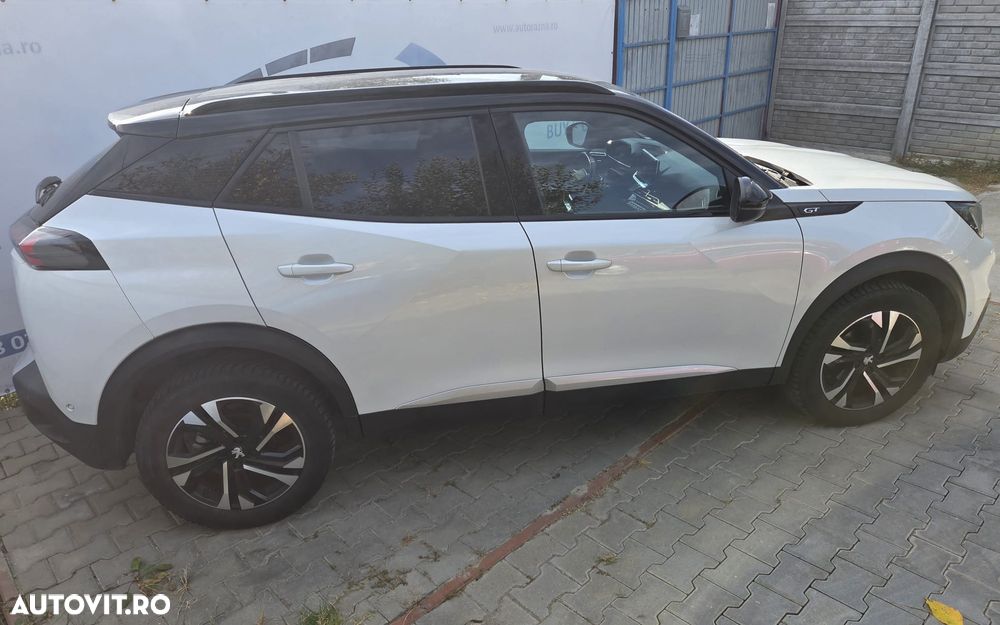 Peugeot 2008 1.2 L PureTech STT EAT8 GT Line - 10