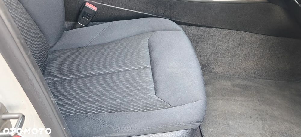 BMW Seria 1 116i - 12