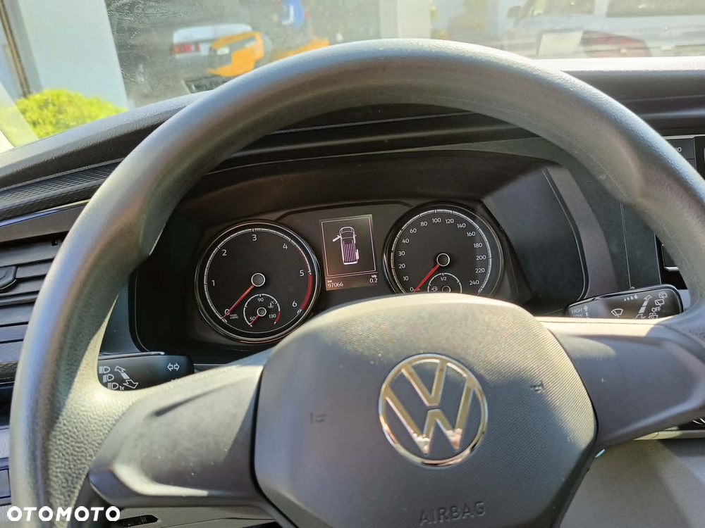 Volkswagen Transporter - 18
