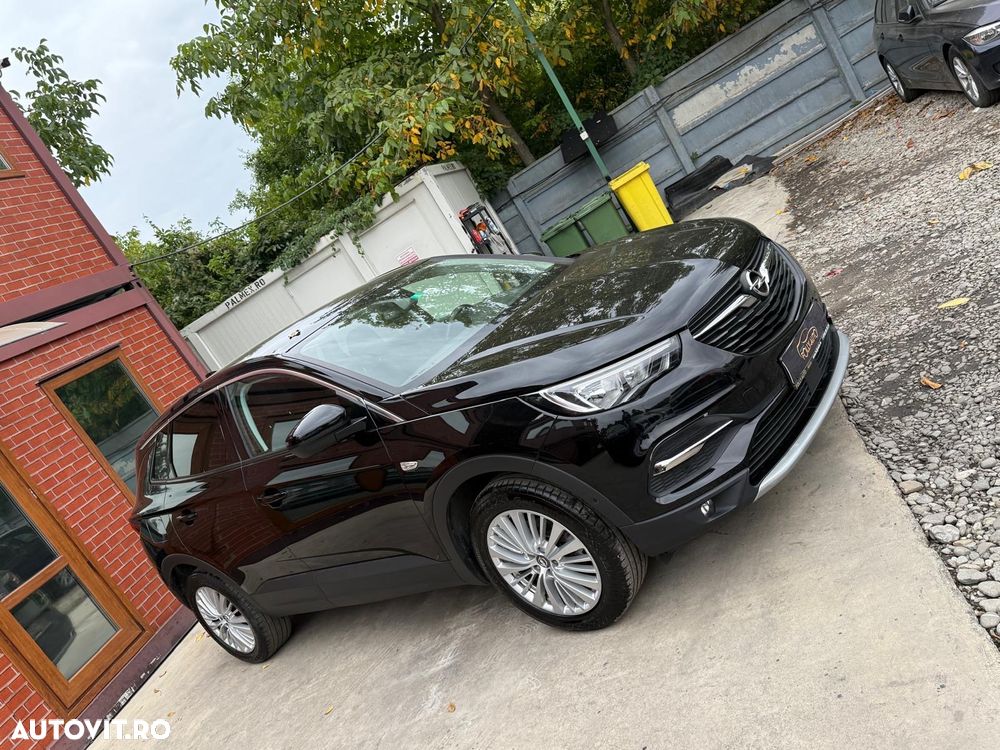 Opel Grandland X 1.2 Start/Stop Automatik INNOVATION - 2