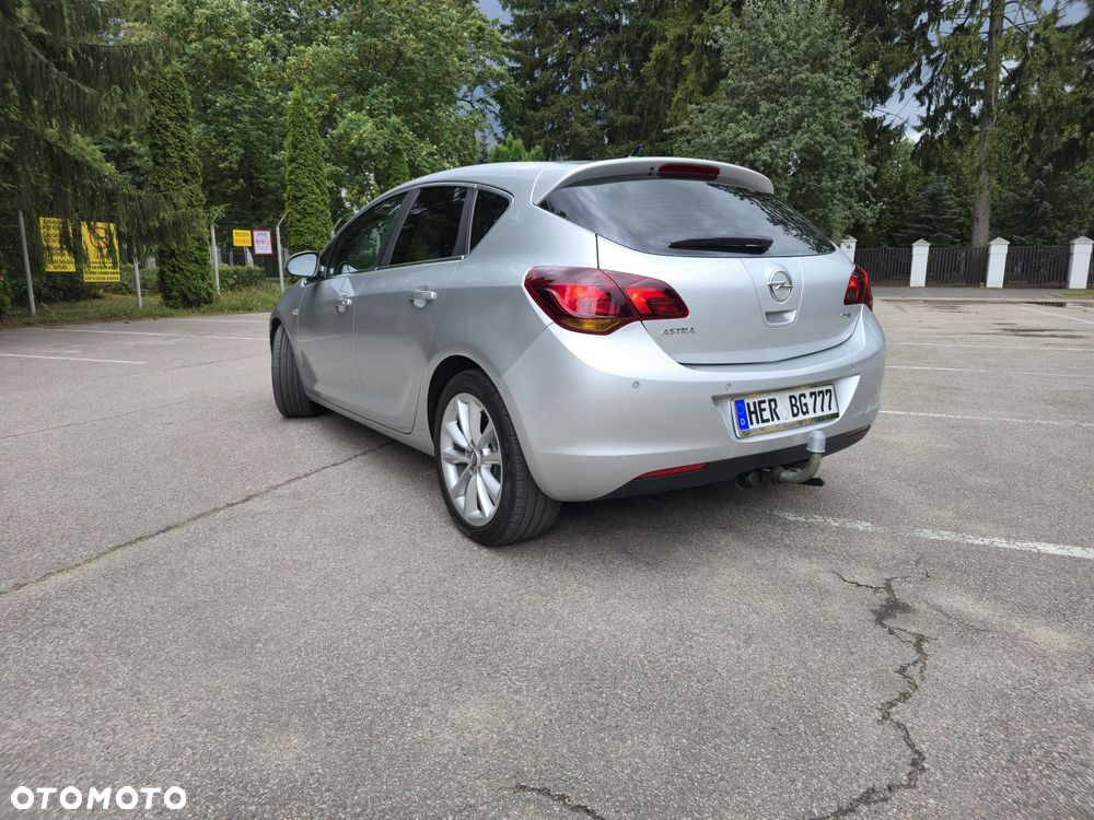 Opel Astra - 12