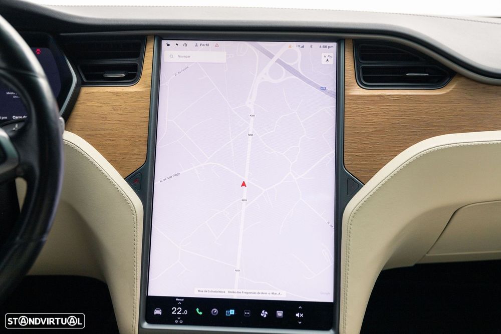 Tesla Model X 100 kWh Long Range AWD - 32