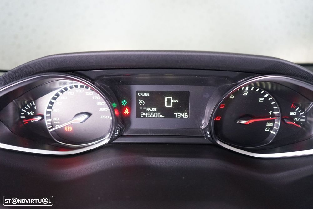 Peugeot 308 1.6 e-HDi Allure - 25