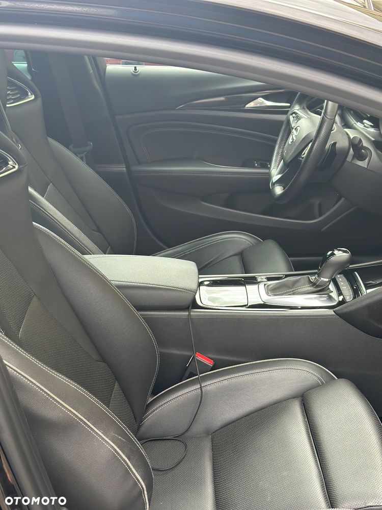Opel Insignia Sport2.0 Direct InjTurbo 4x4 GSI - 19