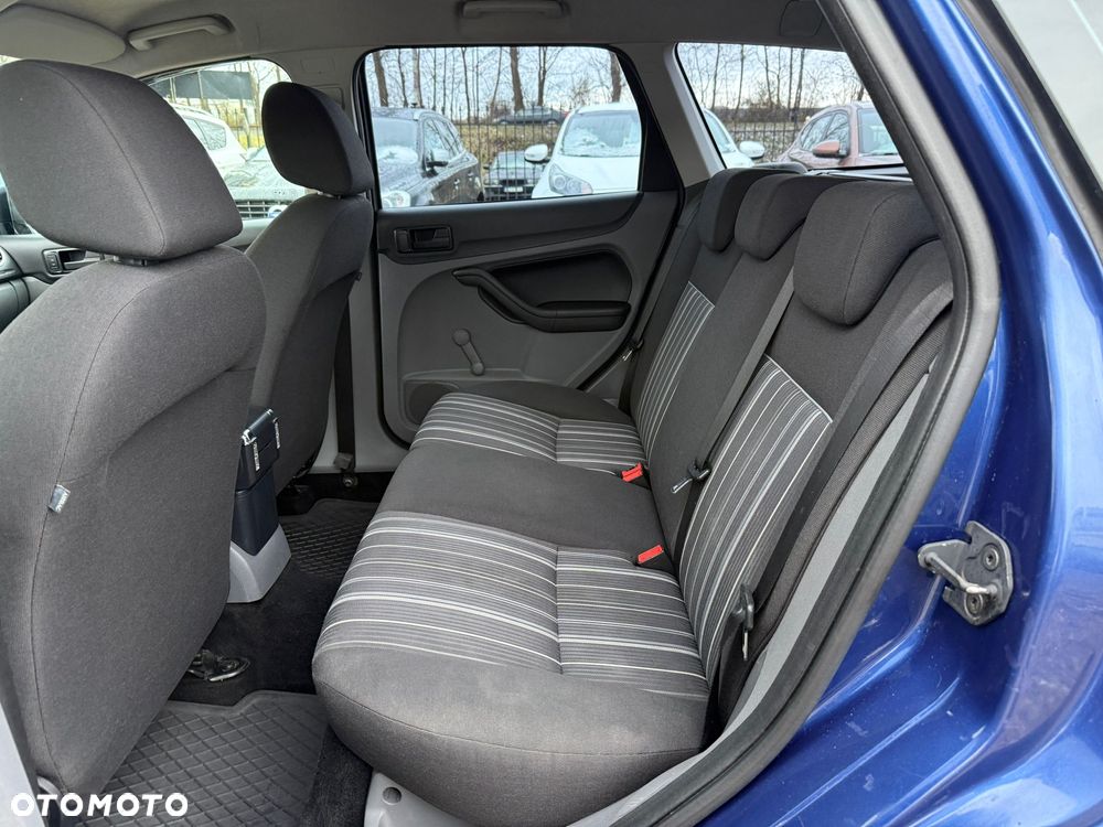 Ford Focus - 8