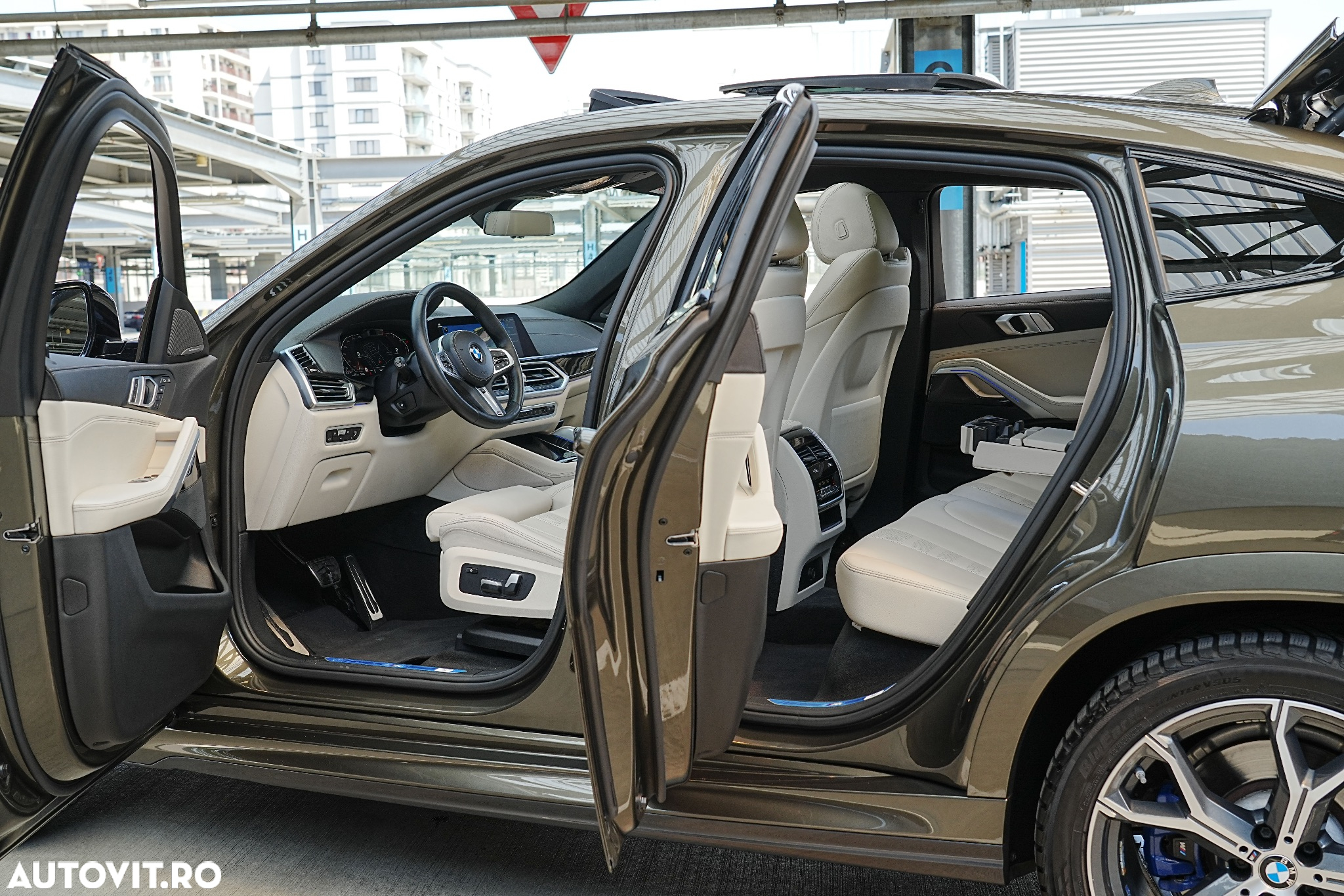 BMW X6 xDrive40d AT MHEV - 39